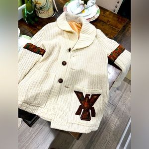 Vintage men’s knitted cream sweater with Native American thunderbird